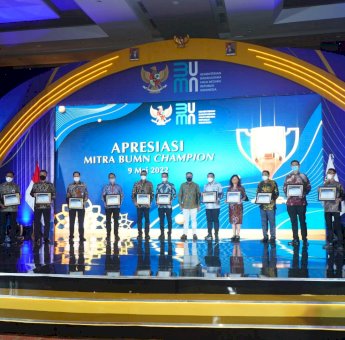 Aktif Gunakan Produk dan Jasa Dalam Negeri, PLN Raih Mitra BUMN Champion