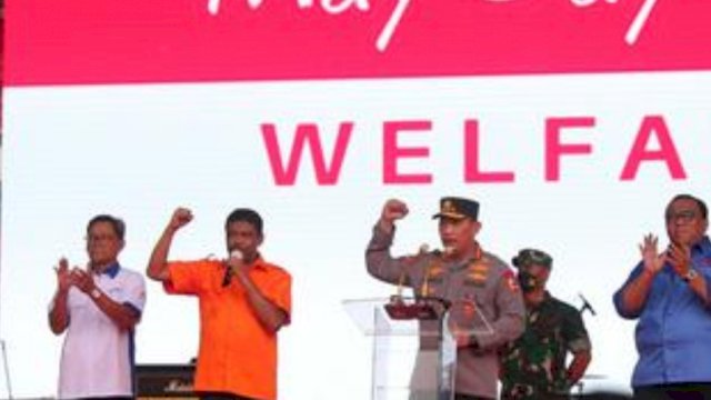 Kapolri Jenderal Listyo Sigit Prabowo di GBK bersama para burih dalam acara May Day, Sabtu (14/05/2022). (Istimewa)
