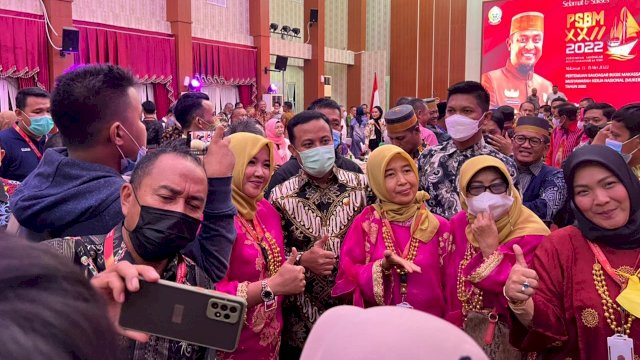 Pertemuan Saudagar Bugis Makassar (PSBM) ke-XXII di Baruga Karaeng Pattingaloang, Rumah Jabatan Gubernur Sulsel, Jalan Sungai Tangka, Kota Makassar, Jumat (13/05/2022).