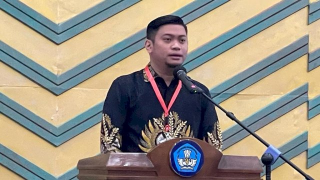 Sekjen APKASI Adnan Purichta Ichsan saat memberikan sambutan pada Sosialisasi Kemitraan Pemerintah Daerah & Kampus Melalui Program Dana Hibah Kedaireka Rp 1-2 Triliun Tahun 2023 di Gedung D, Dirjen Dikti Kemendikbud Ristek, Jalan Jend. Sudirman Pintu Satu, Senayan Jakarta, kemarin. (Istimewa)