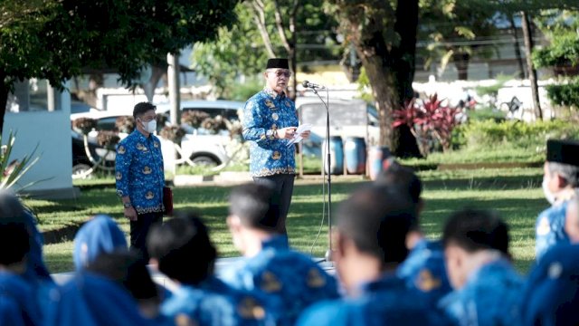 Wakil Bupati Gowa Abd Rauf Malaganni saat, menjadi inspektur upacara peringatan Harkitnas, di Halaman Kantor Bupati Gowa, Jumat (20/05/2022). (Istimewa)