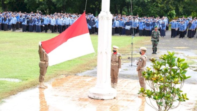 Suasana Hari Kebanhkitan Nasional (Harkitnas) ke-114 tahun 2022 berlangsung di Halaman Kantor Bupati Soppeng, Jumat (20/05/2022). (Istimewa)