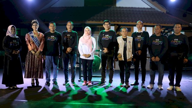 Pembukaan Festival Bumi Lamaranginang, Jumat (20/05/2022) malam, di Cagar Budaya Onderafdeling Masamba, yang berlokasi di samping Rujab Bupati Luwu Utara. (Istimewa)