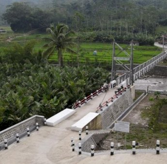 Pembangunan Tiga Jembatan Gantung di Jawa Tengah Sudah Selesai, Siap Digunakan