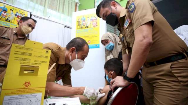 Bupati Gowa Adnan Purichta Ichsan, saat menghadiri pencanangan BIAN di SDN Bontokamase, Jalan Malino, Senin (23/05/2022). (Istimewa)