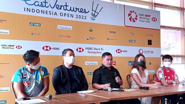 Sekjen PP PBSI M Fadil Imran, memberikan keterangan pers mengenai event East Ventures Indonesia Open 2022 di SKYE, Rabu (25/05/2022). (Foto: Wahyu Widodo/Republiknews.co.id)