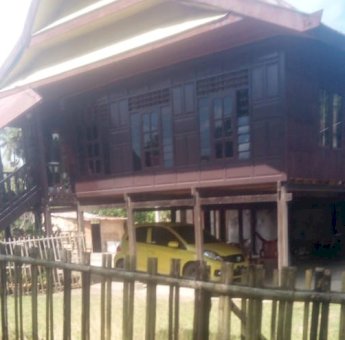 Penerima Bantuan Bedah Rumah di Takalar Miliki Rumah Besar dan Mobil