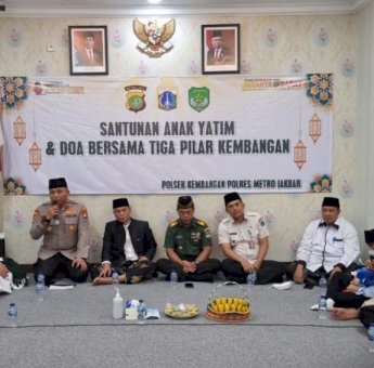 Polsek Kembangan Jakarta Barat Santuni Anak Yatim Piatu