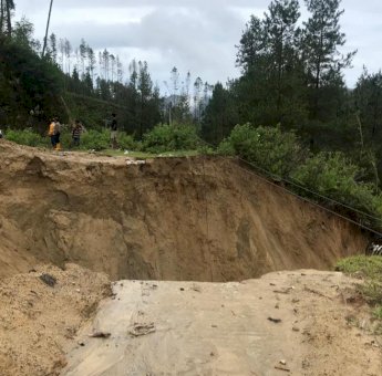 Longsor di Simbuang Toraja, Dinas PUTR Sulsel Lakukan Penanganan Darurat