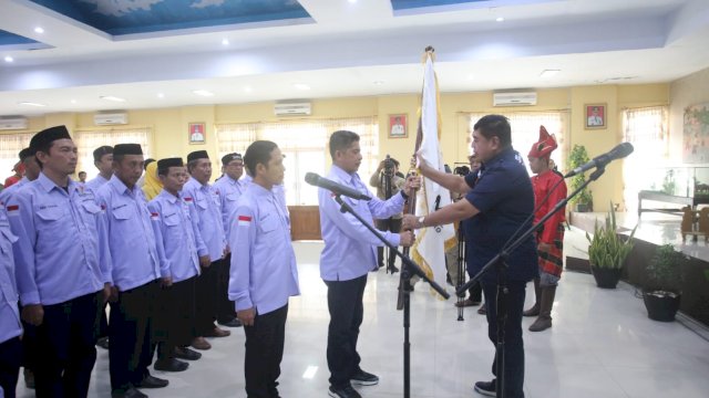 Sekda Provinsi Sulsel Abdul Hayat Gani, melantik Sekda Jeneponto Muh. Arifin Nur jadi Ketua Umum Komite Olahraga Rekreasi Masyarakat Indonesia (Kormi) Kabupaten Jeneponto. (Istimewa)
