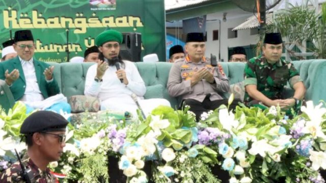 Kapolres Jakbar, Kombes Pol Pasma Royce bersama Dandim 0503 JB, Kolonel Kav I Made Maha Yudhiaksa hadiri istighosah. (Ist)