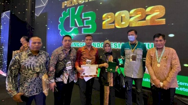 PT PLN UIP Sulawesi menerima empat penghargaan sebagai perusahaan yang menjamin keselamatan kerja para pegawai-pegawainya. (Istimewa)