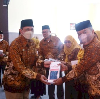 Diisi Pensiunan ASN, BUMD dan Aparat Desa, Bupati Wajo Ajak PWRI Mampu Bersinergi dengan Pemerintah
