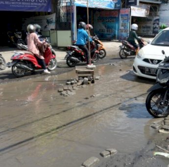 Dikerjakan Tahun ini, Besok PUTR Sulsel Mulai Lakukan Pengukuran Jalan Antang yang Rusak