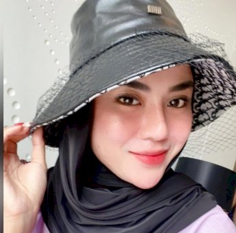 Heboh Dugaan Penipuan Selebgram Medina Zein Dengan Beberapa Artis