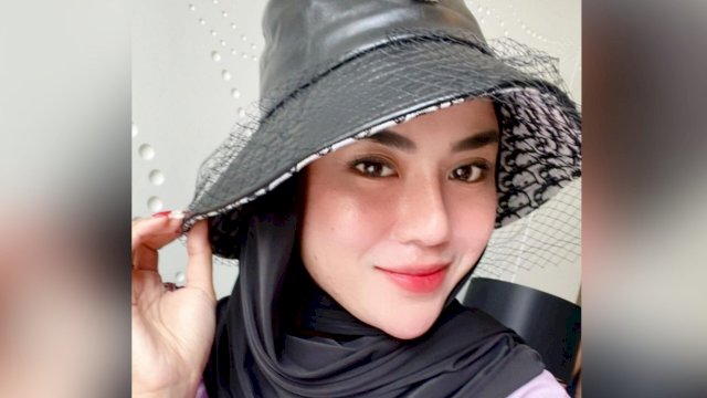 Selebgram Medina Zein. (Foto: Instagram @medinaziun)