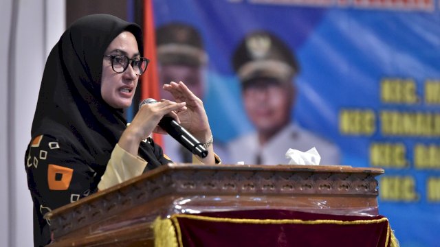 Bupati Indah Putri Indriani, memberikan sambutan saat Rapat Paripurna DPRD Luwu Utara memperingati 23 Tahun Kabupaten Luwu Utara, Kamis (12/05/2022). (Istimewa)