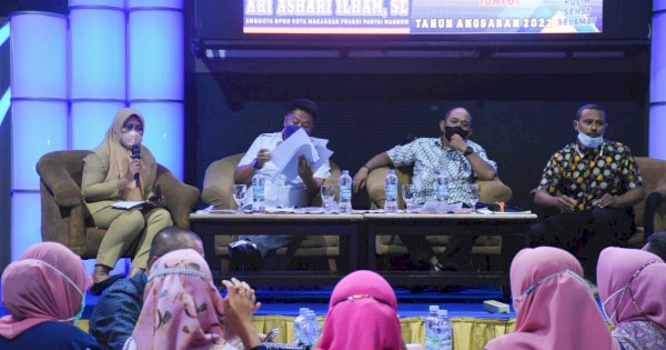 Ketua Fraksi NasDem DPRD Makassar Edukasi Warga Soal Produk Hukum di Makassar