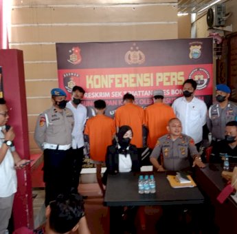 Polisi Usut Sumber Uang Wakil Ketua DPRD Bone yang Disimpan di Gudang Rumah