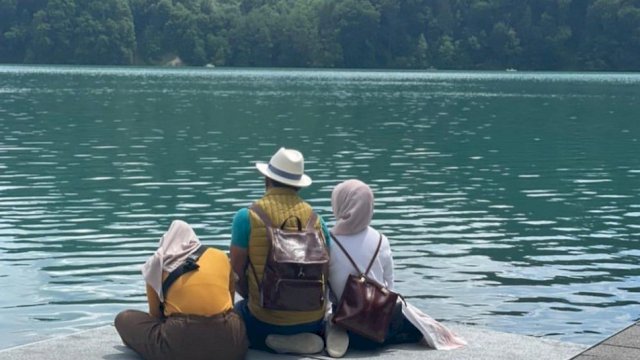 Foto yang di posting di Instagram Atalia Praratya Isteri Gubernur Jawa Barat Ridwan Kamil, sebagai pengantar pesan kepada putranya Eril. (Istimewa)