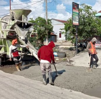 Pemkab Mamuju Respons Cepat Aduan Warga Soal Jalan Rusak