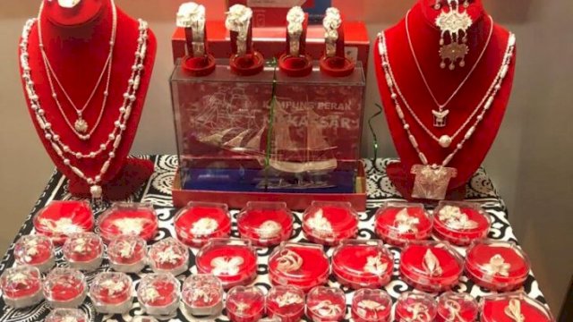 Salah satu prodak Kerajinan yang ditampilkan Dekranasda Sulsel, di Suls Craft Show 2022. (Istimewa)
