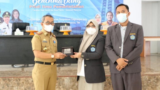 Kunjungan Studi (Benchmarking) oleh Program Studi Ilmu Pemerintahan Fakultas Ilmu Sosial dan Ilmu Pemerintahan Universitas Muhammadiyah (Unismuh) Makassar, di Gedung Wanita Simpurusiang Malili, Selasa (07/06/2022).