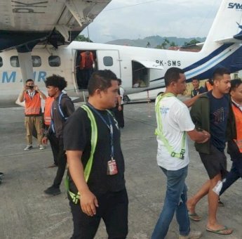 Pesawat Sam Air Ditembaki KKB Papua Saat Mendarat di Nduga, Dua Awak Selamat