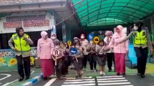 Murid TK Bhayangkari 56 Antusias mengikuti kegiatan Polisi Sahabat Anak. (Istimewa)