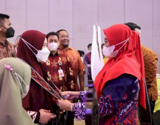 Ketua Dekranasda Luwu Timur Hadiri Pembukaan Musda dan Sulsel Craft 2022