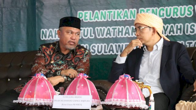 Bupati Luwu Timur, H. Budiman menghadiri Safari Dakwah Nusantara Tabligh Akbar, Ketua Umum PB NWDI, Tuan Guru Bajang DR. KH. Muhammad Zainul Majdi, MA di Desa Taripa, Kecamatan Angkona, Kamis (09/06/2022).