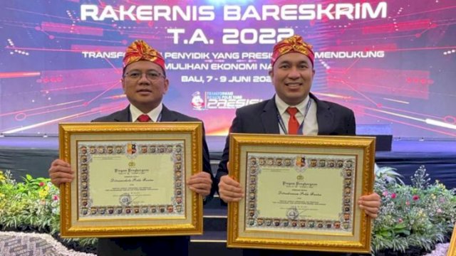 Dua Direktur Reserse Polda Banten raih penghargaan dari Kapolri. (Ist)