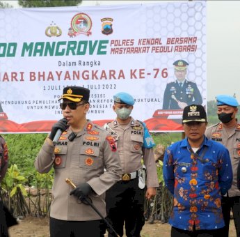 Polres Kendal Tanam 10 Ribu Pohon Mangrove Sebagai Wujud Peduli Penghijauan Pantai