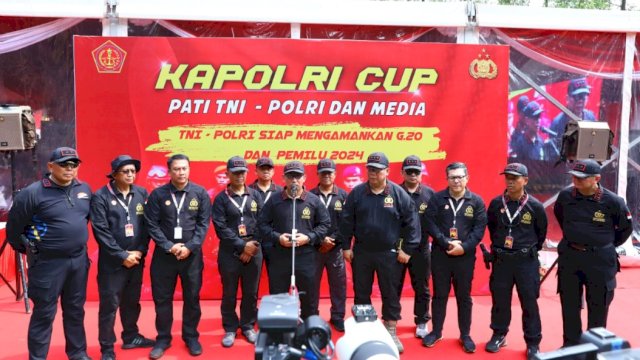 Kapolri Jenderal Pol Listyo Sigit Prabowo dan jajaran Pati Polri memberi keterangan pers usai lomba menembak di Mako Brimob Depok, Sabtu (11/06/2022). (Istimewa)