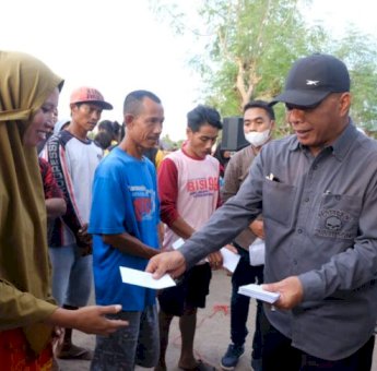 Ngabuburit Ala Bupati Bulukumba: Berbagi dan Buka Puasa di Rumah Warga