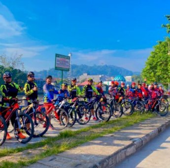 Sepeda Pasukan PAS Kaltim Banjiri Jalan Kota Tepian