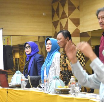 Anggota DPRD Makassar Apiaty Amin Syam Ajak Warga Bijak Dalam Mengelola Sampah