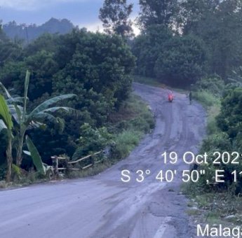 Rekonstruksi Jalan Sempit dan Menanjak di Poros Enrekang – Pinrang Segera Dikerjakan, Andi Sudirman: Kita Alokasikan Rp 18,2 Miliar