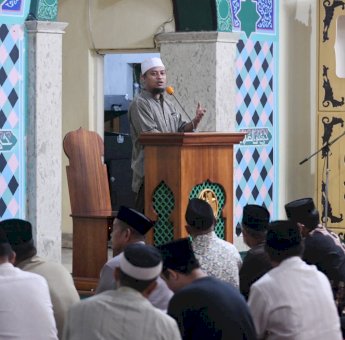 Gubernur Andi Sudirman Salat Subuh Berjamaah Bersama Warga Bantaeng