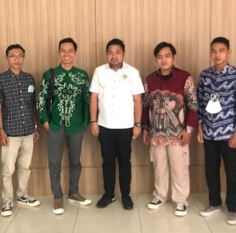 Dinilai Dekat dengan Anak Muda, Ketua Mahasiswa Batola Dukung Bang Dhin Calon Gubernur Kalsel 2024