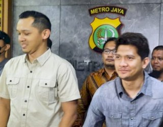 Diduga Terlibat Pengeroyokan, Aktor Iko Uwais Jalani Pemeriksaan di Polres Metro Bekasi