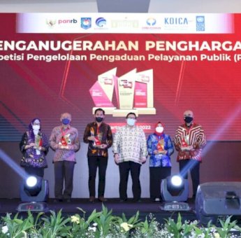 Perumda Air Minum Tugu Tirta Malang dan RSUD Bendan Pekalongan Raih Penghargaan Kemenpan RB