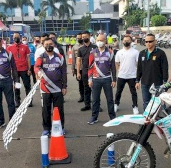 Sambut HUT Bhayangkara ke-76, Polda Metro Jaya Gelar Lomba Ketangkasan Bermotor