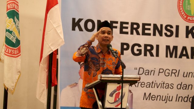 Ketua DPRD Makassar, Rudianto Lallo saat menghadiri Konferensi Kerja II PGRI Makassar di Hotel Grand Imawan Makassar, Selasa (21/6/2022). (Foto: Istimewa)