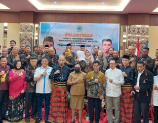 Deng Ical Lantik Pengurus DPD Permas Papua di Abepura