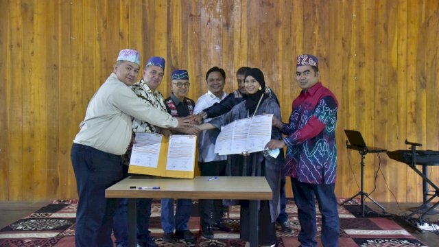 Penandatanganan kerjasama antara Pemprov Kalsel, Pengusaha Banua dan Pengusaha Mesir di Kiram Park, Kabupaten Banjar, pada Rabu (22/06/2022). (Istimewa)
