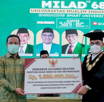 68 Tahun UMI, Gubernur Andi Sudirman Serahkan Bantuan Hibah Senilai Rp 1 Milliar