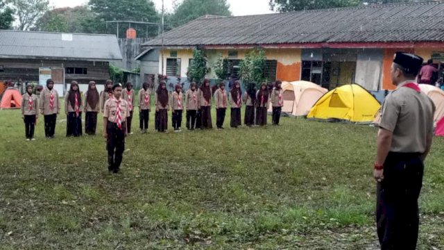 Pengukuhan dan pelantikan Dewan Saka Wanabakti Kwarcab Gowa di lapangan Mess Kehutanan Malino, Selasa (28/06/2022). (FOTO. Kwarcab Pramuka Gowa)