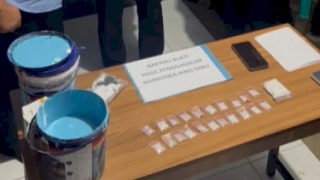 barang bukti jenis sabu saat diamankan petugas lapas Klas II B Takalar. (Istimewa)