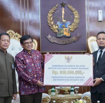 Serahkan Hibah Rp 650 Juta ke Unismuh, Gubernur Sulsel: Untuk Teropong Hilal dan Observatorium